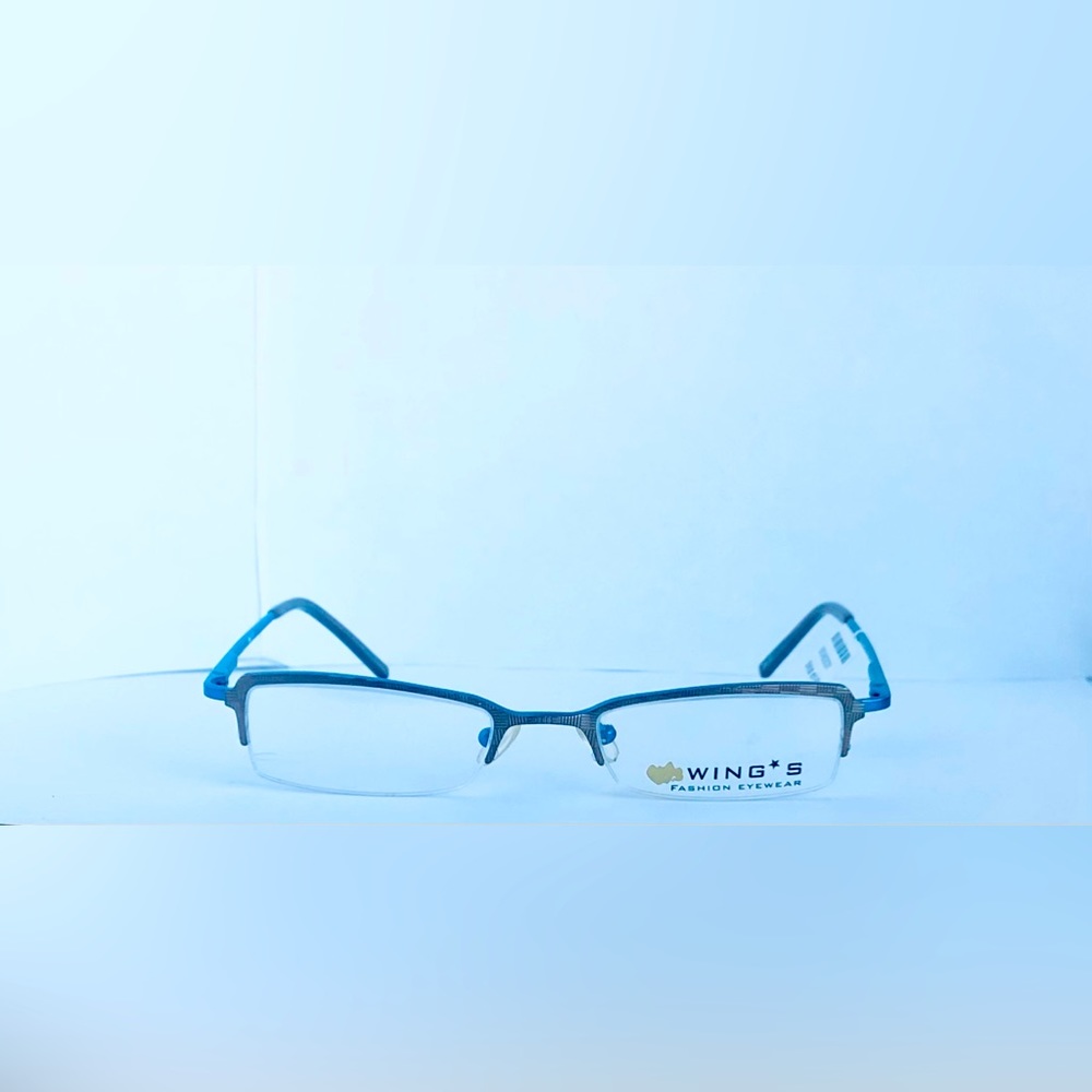 Glasses - Picture 2 of 6